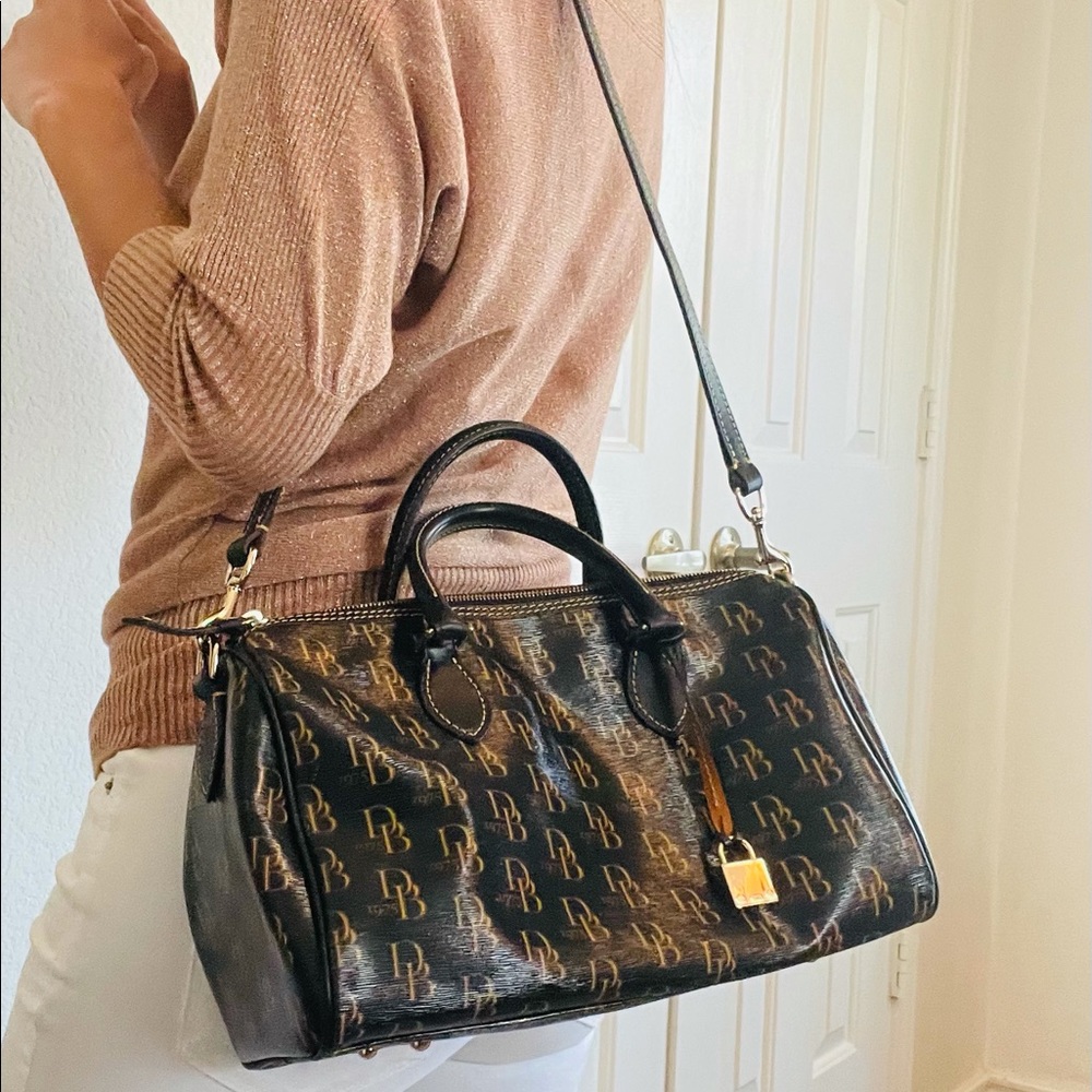 Genuine Classic Satchel Dooney and Bourke.